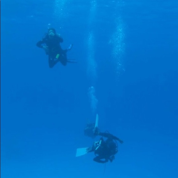 Meet your Posher, Tiffany - Picture 2 of 2